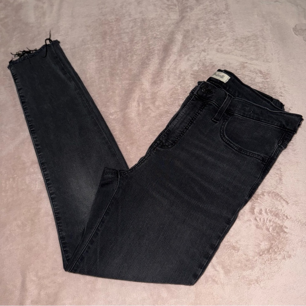 Madewell 9”mid -rise skinny fray Jean size 31/L28